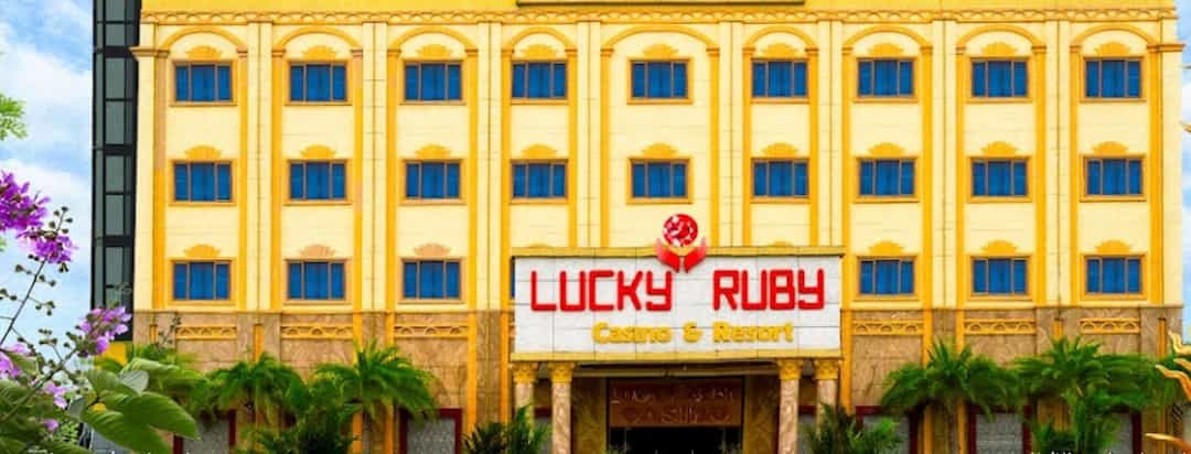 Sòng bạc Lucky Ruby Border được xây dựng như một tòa cao ốc chọc trời